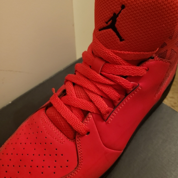 Youth Jordan 1 Flight 3 University Red Sneakers - Picture 4 of 8